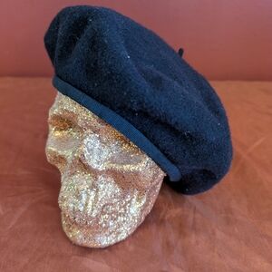 Vintage Banana Republic Small Wool Blend Beret Black